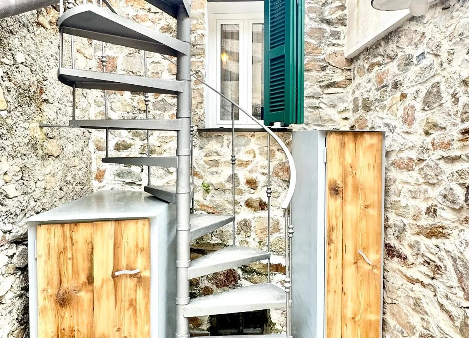 Hostdomus - Le Vigne Sul Mare Apartment Pietra Ligure