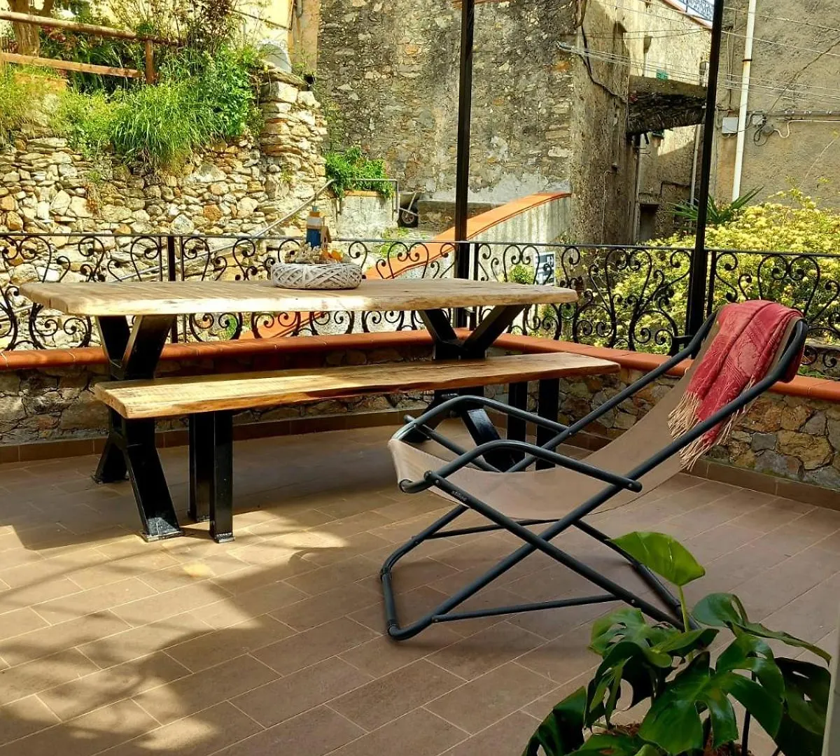Hostdomus - Le Vigne Sul Mare Apartment Pietra Ligure 0*,  Italy