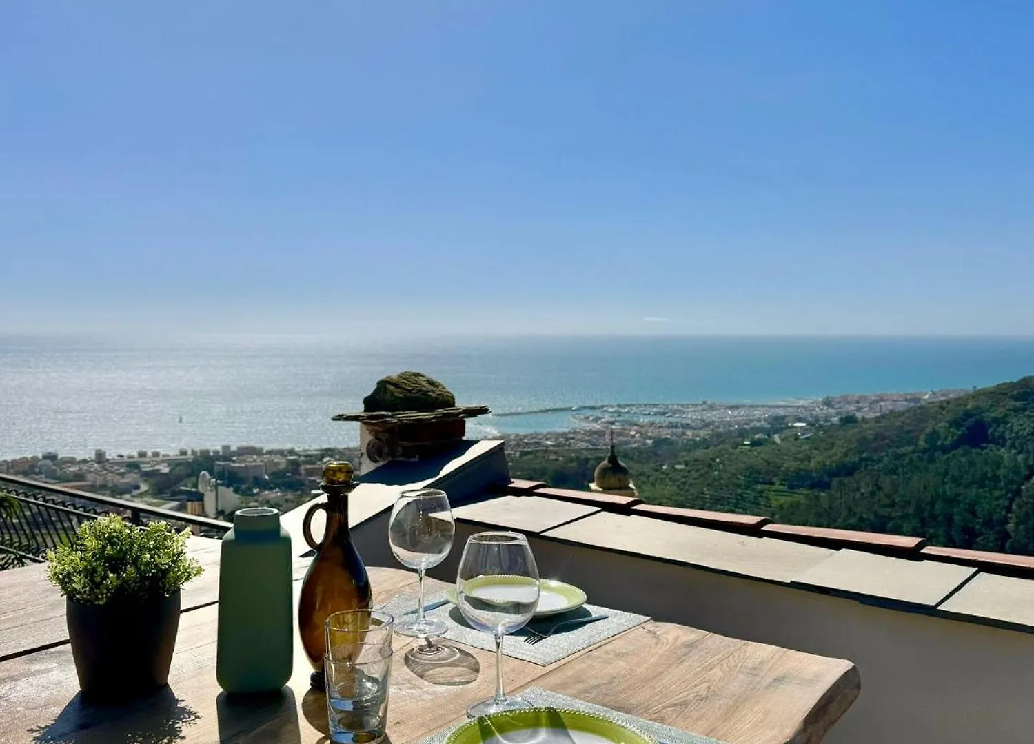 Hostdomus - Le Vigne Sul Mare Apartment Pietra Ligure