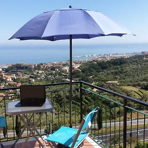 Couette-café Tra Cielo E Mare, Pietra Ligure